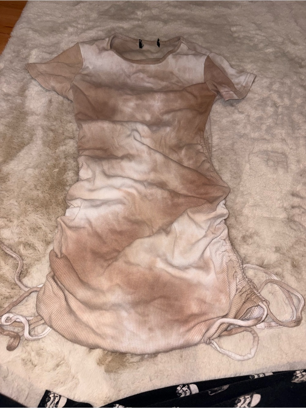 SHEIN Beige Tie-Dye Ruched Short Sleeve Bodycon Dress